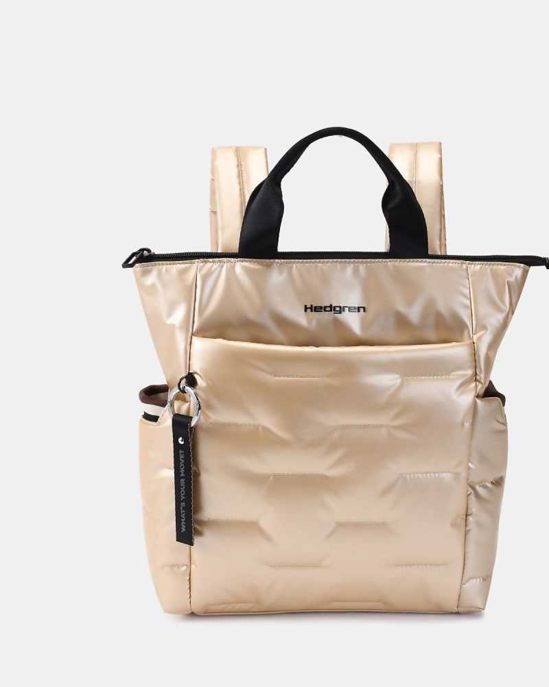 Front of a size O/S Comfy In Safari Beige in Safari Beige by Hedgren. | dia_product_style_image_id:350514